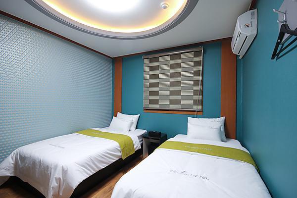 Business Hotel Busan Station Zewnętrze zdjęcie
