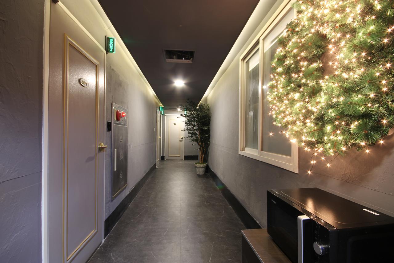 Business Hotel Busan Station Zewnętrze zdjęcie