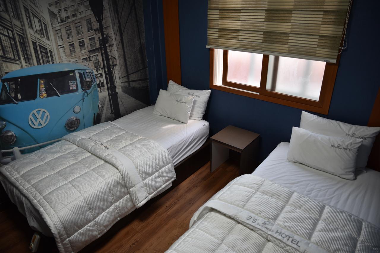 Business Hotel Busan Station Zewnętrze zdjęcie